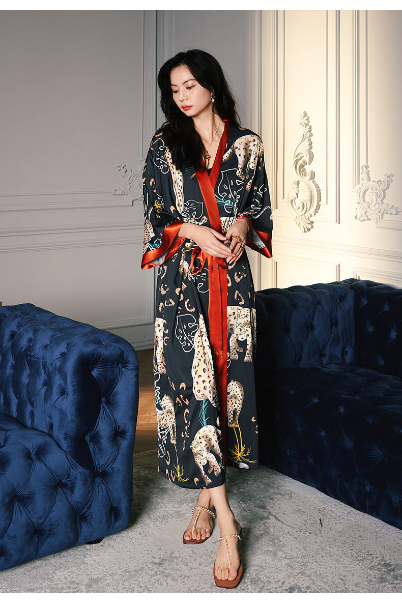 Eianra Black Kimono Robe