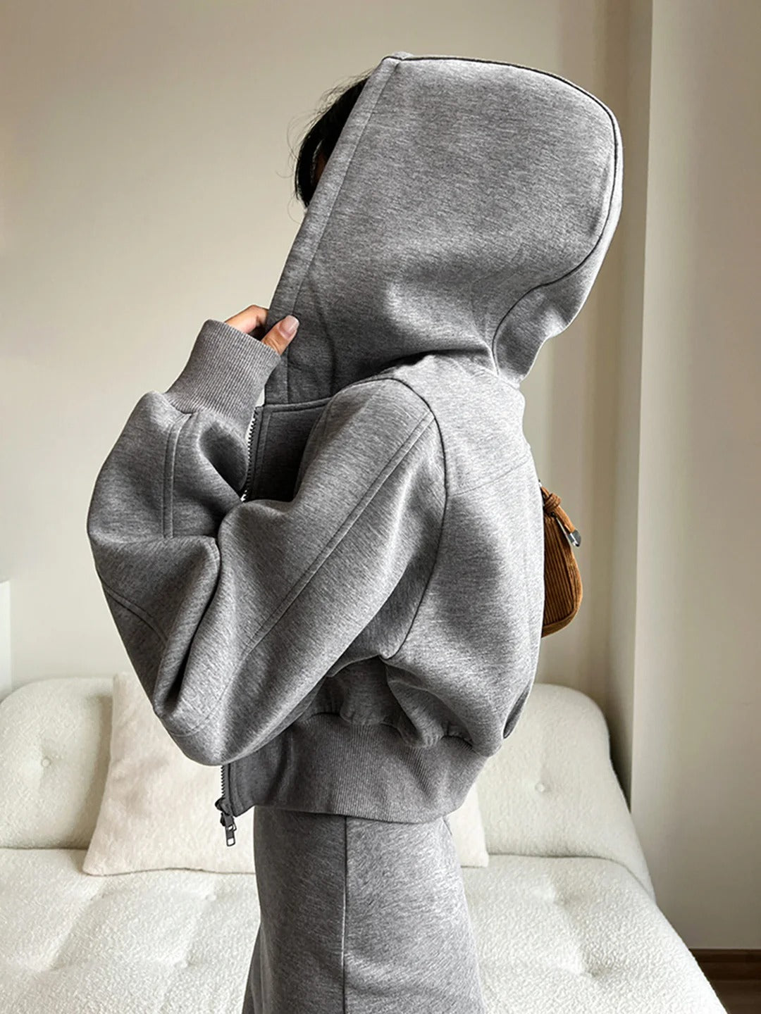 Popular Solid Long Sleeve Zip Crop Hoodie